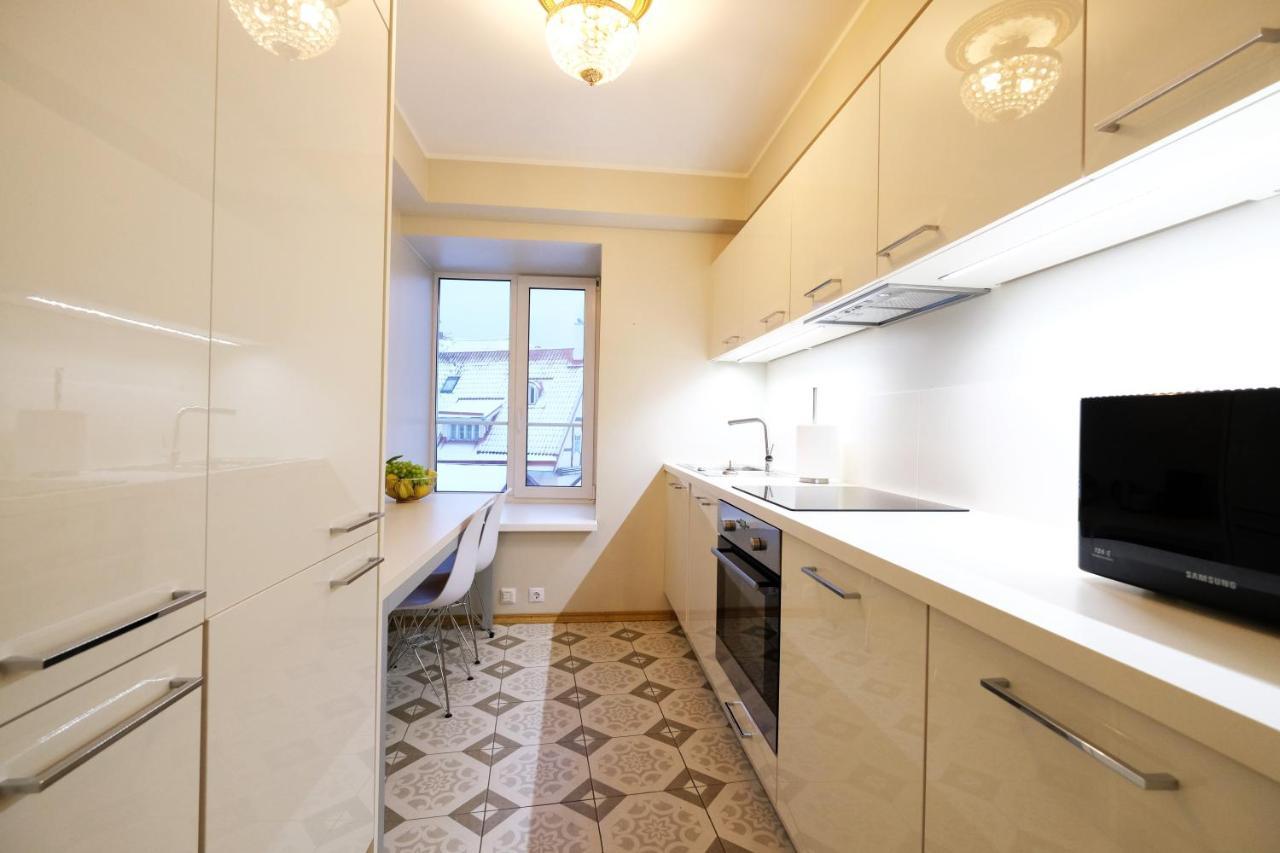 Tallinn City Apartments - 2 Bedroom On Old Town Main Street Viru Екстериор снимка